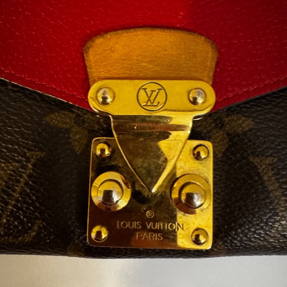 LV Pallas Wallet in Cerise - Picture 7 of 7